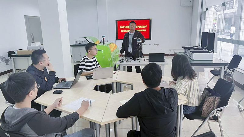 2025考研专业课培训机构排名：如何选择适合自己的机构**